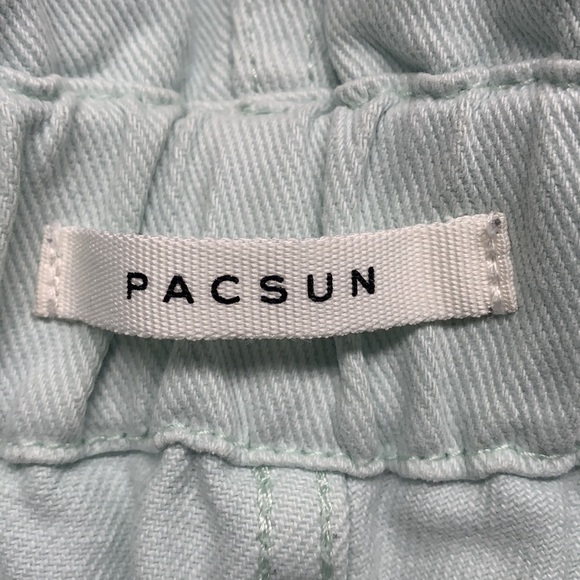 Women’s PacSun Mom Short - Picture 3 of 5
